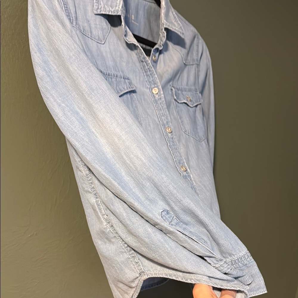 Gap S Light Blue Denim Button-Up Shirt - Picture 6 of 9